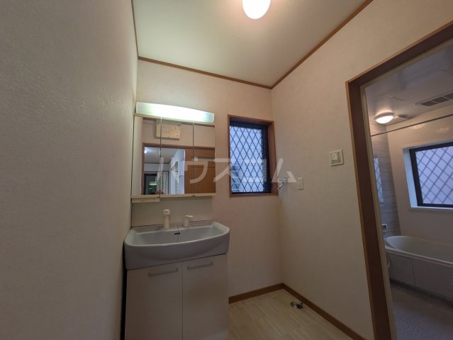 17/30 洗面