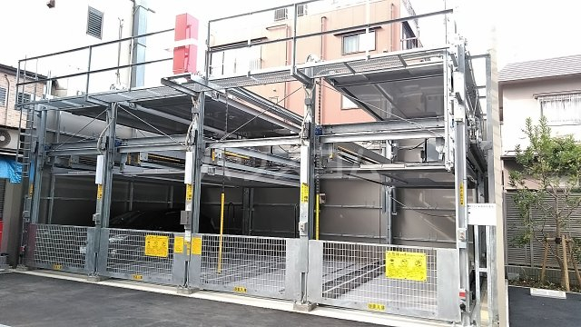 25/30 駐車場