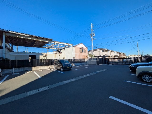 26/30 駐車場