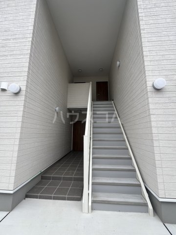 2/4 エントランス