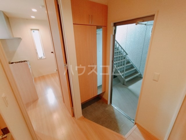 13/30 玄関