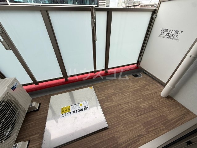 17/28 バルコニー