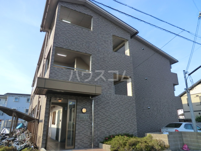 17/20 エントランス