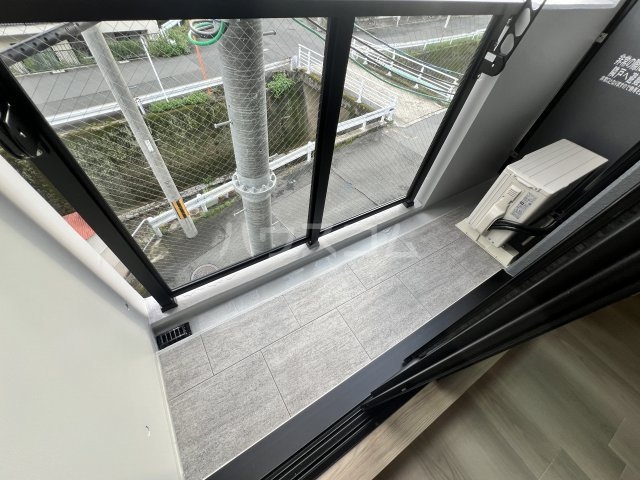 21/30 バルコニー