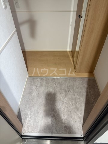 14/30 玄関