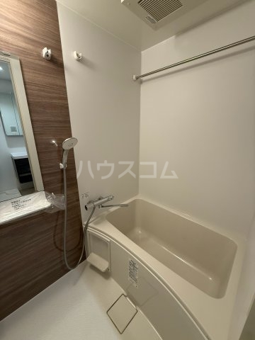 13/30 浴室