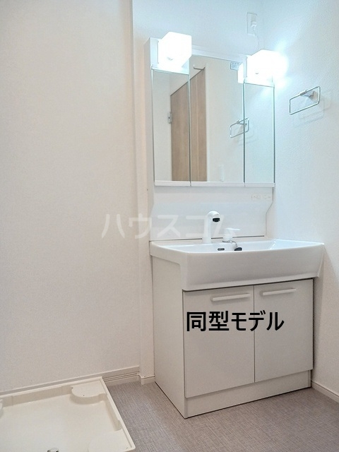 13/30 洗面
