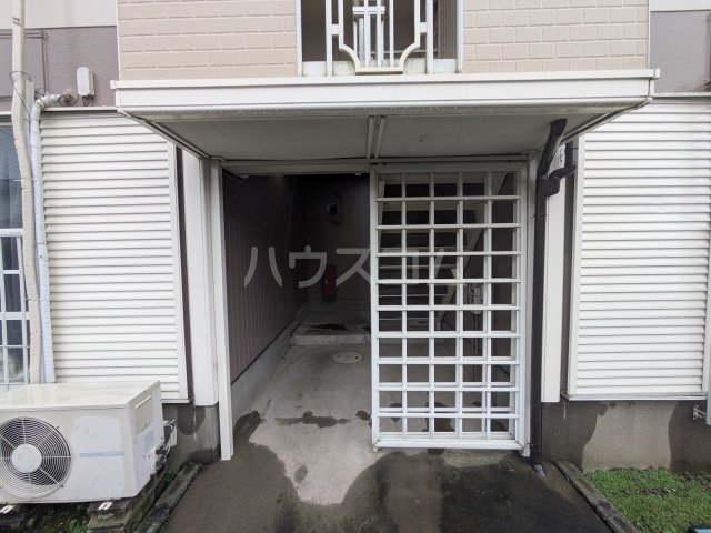 17/26 エントランス