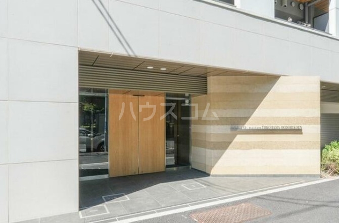 15/26 エントランス