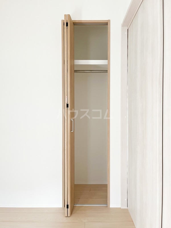 13/30 収納