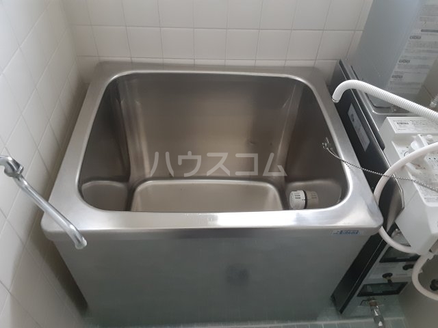 20/27 浴室