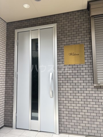 20/30 エントランス