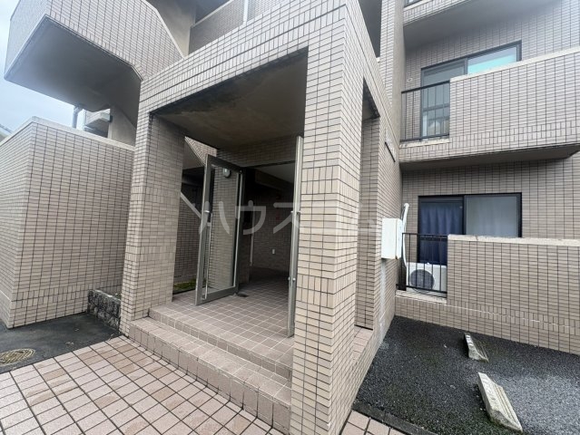 2/10 エントランス