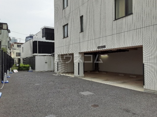 19/28 駐車場
