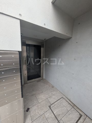 2/3 エントランス