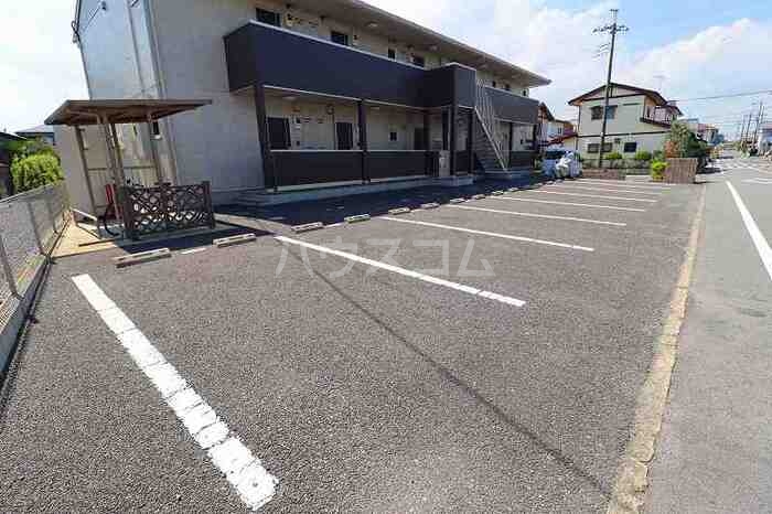 20/29 駐車場