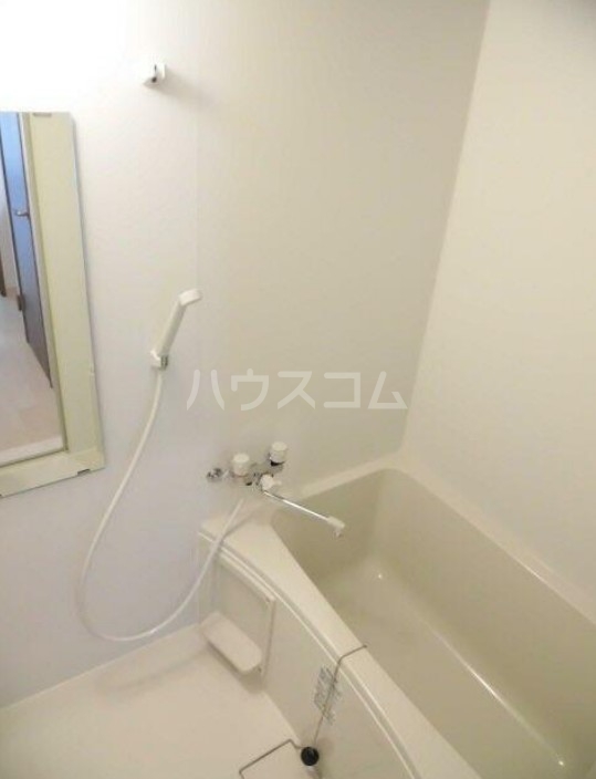 13/22 浴室