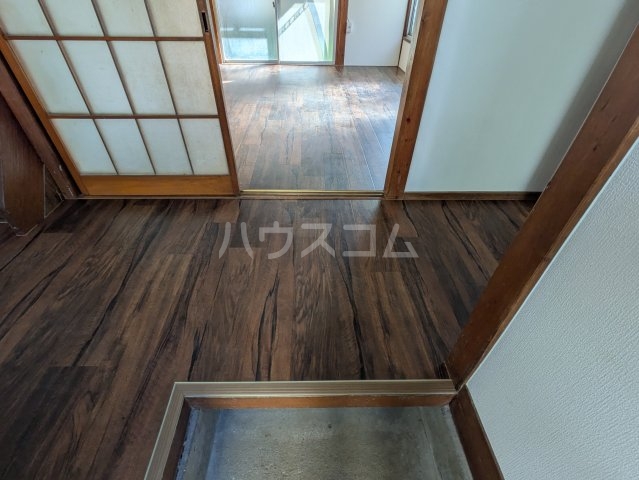 17/30 玄関