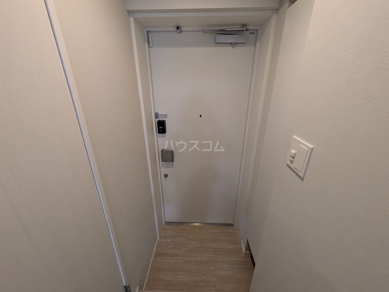 14/30 玄関