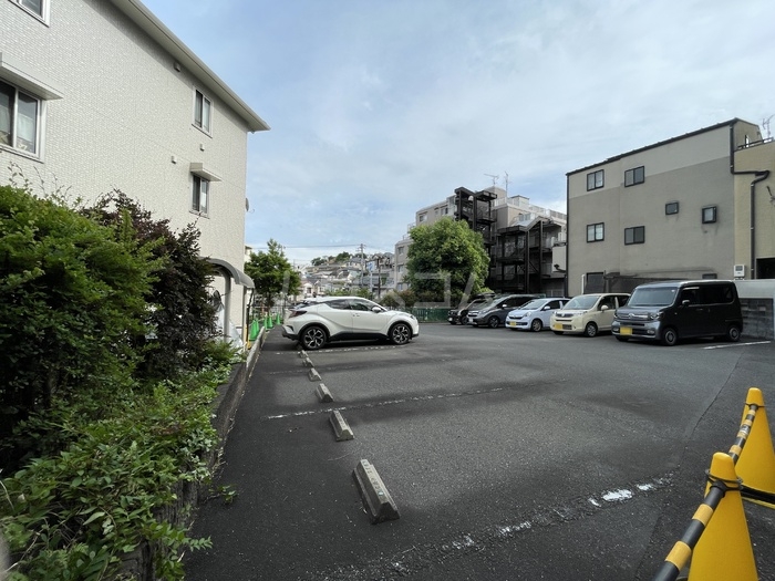 3/10 駐車場