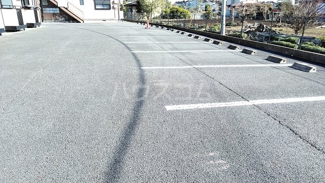 26/30 駐車場