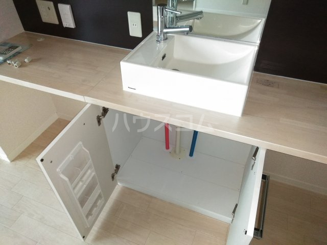18/30 洗面