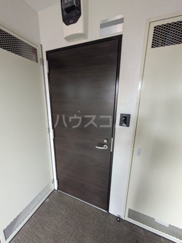 13/30 玄関