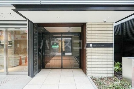 15/26 エントランス