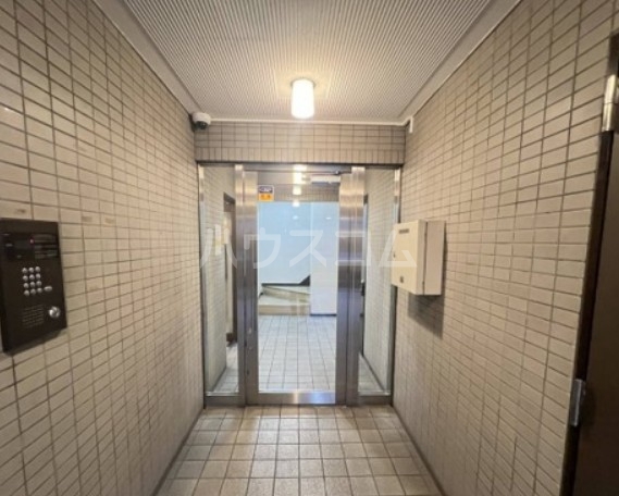 22/24 エントランス