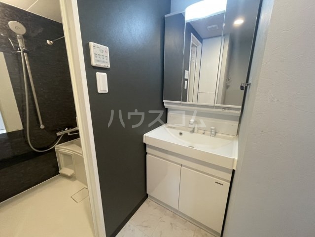 18/30 洗面