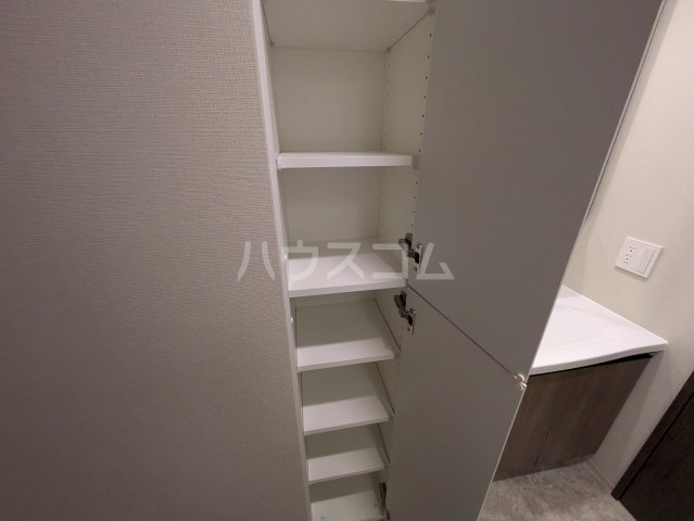13/30 収納