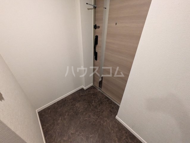 17/30 玄関