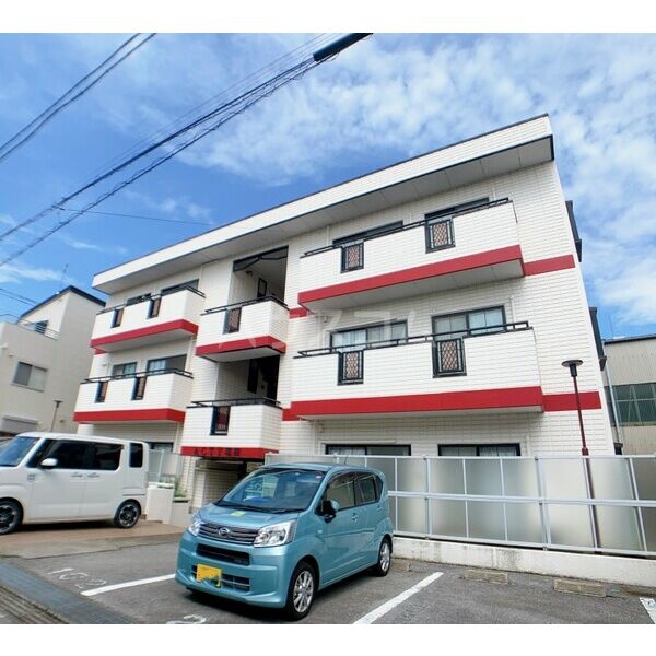 16/16 駐車場
