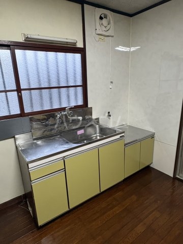 18/30 キッチン