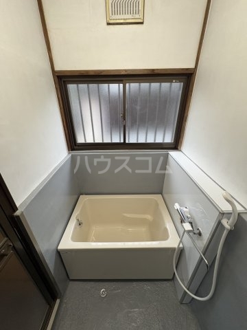19/30 浴室