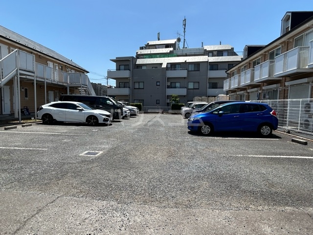 25/30 駐車場