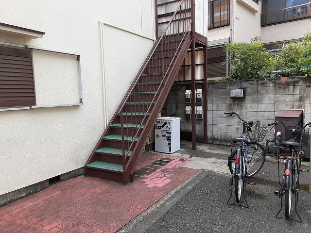 2/6 エントランス