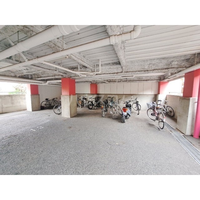 21/30 駐車場