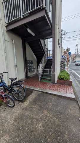 17/20 エントランス
