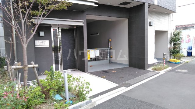 2/5 エントランス