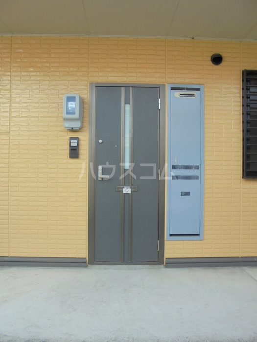 16/25 エントランス