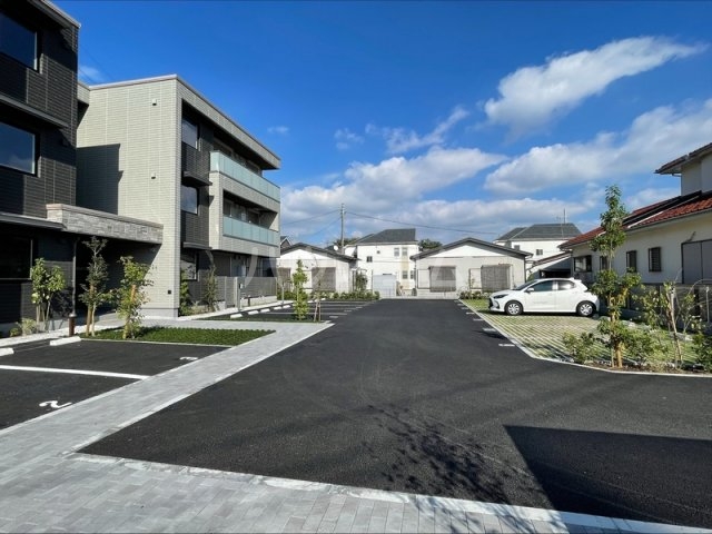 26/30 駐車場