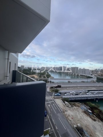 13/18 バルコニー