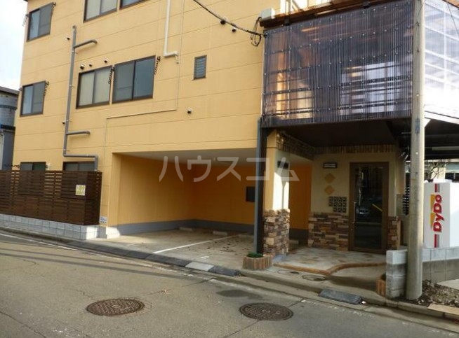 15/17 駐車場