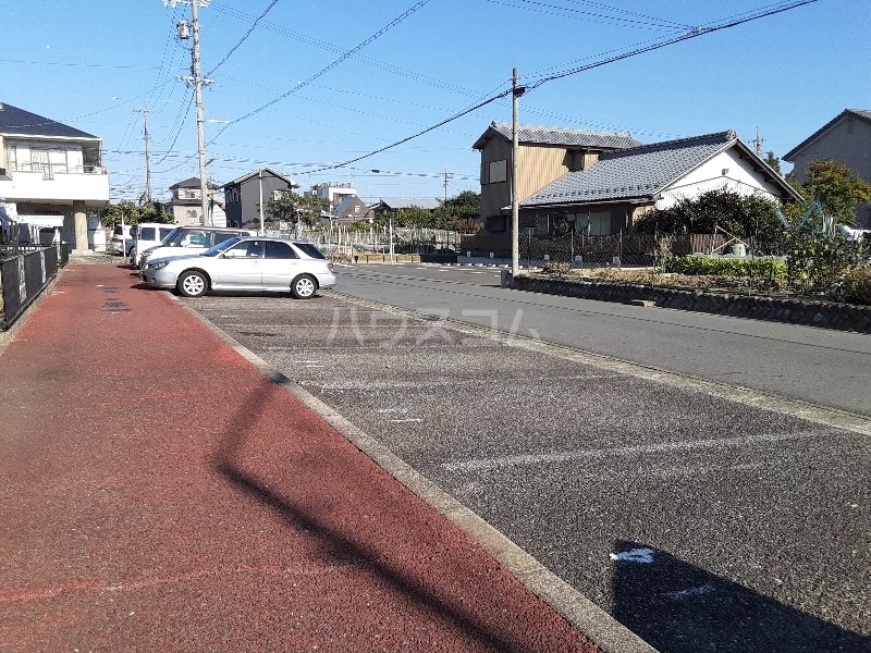 21/29 駐車場