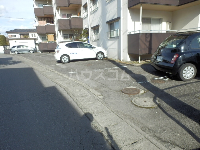 22/29 駐車場