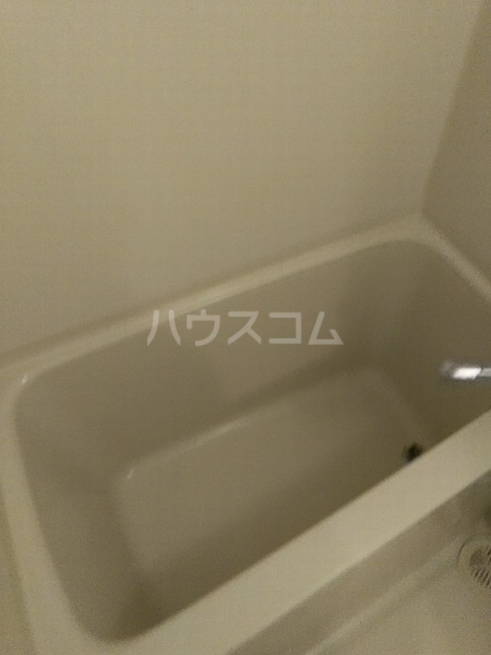 13/30 浴室