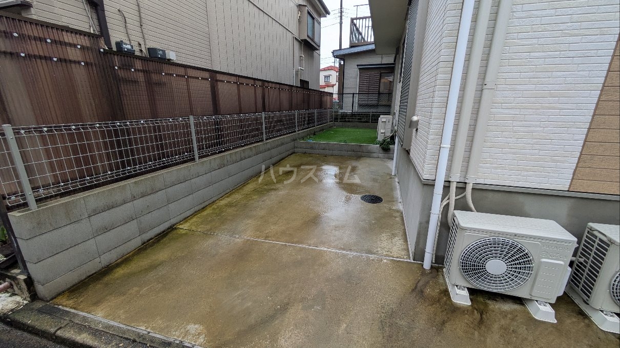 22/30 駐車場