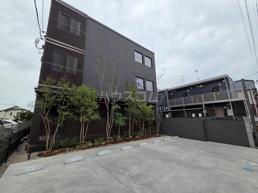 16/25 駐車場