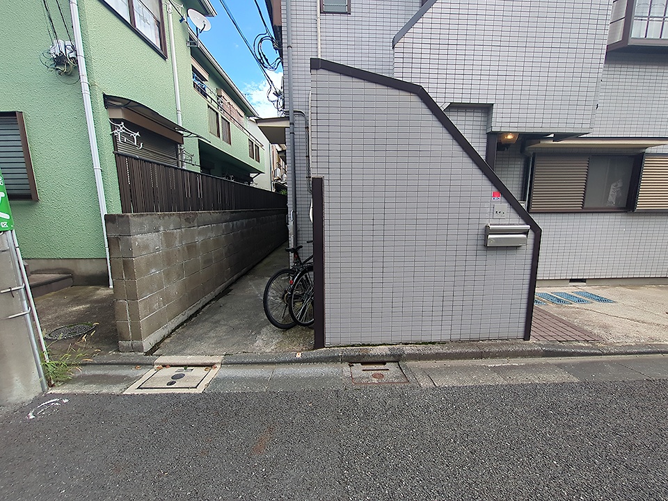 2/3 エントランス